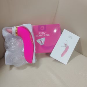 Вибратор LICKING+SUCKING SHAKE с вращением язычка для клитора с вакуумным  всасыванием,2 насадки,USB.